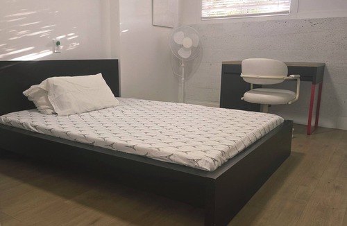 Delta Bed & Breakfast | Private bedroom (2) in shared suit