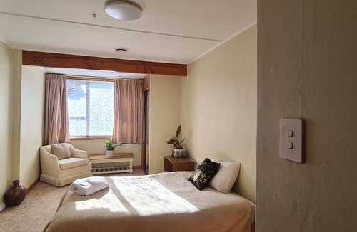 Dunedin House | Private bedroom