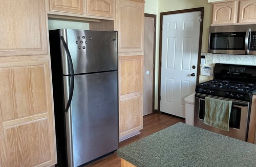Akron House | PRIVATE BEDROOMS FOR TRAVELING MEDICAL PROFESSIONALS