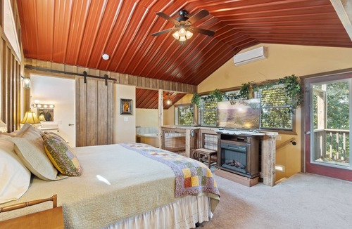 Cape Fair House | Private Big Beautiful Farmstead in Branson Country, All Wheelchair Accessible