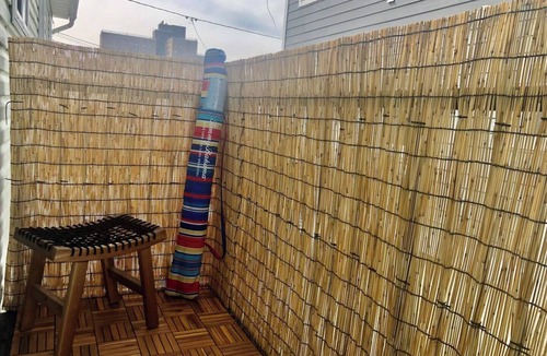 Queens Apartment | Private BR, BA,KIT&LR Near Beach/JFK/UBS/Subway