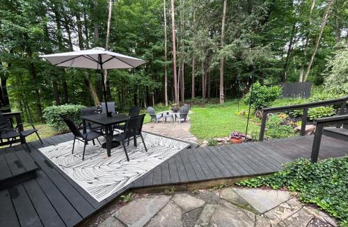 Unadilla House | Private Cabin near Cooperstown All Star Village