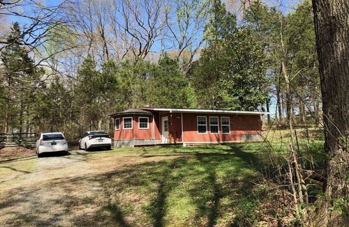 Coopertown Cabin | Private Cabin Near Nashville. Countryside home with city convenience.