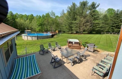 Bloomington Apartment | Private Cabin on 25 Acres with Shared Pool, Hot Tub & Fire Pit
