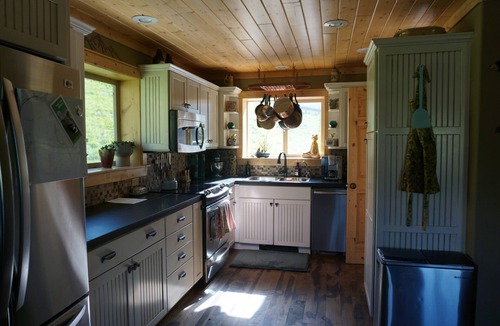 Somerset Cabin | Private Cabin w/River Views & On-Site Wellness