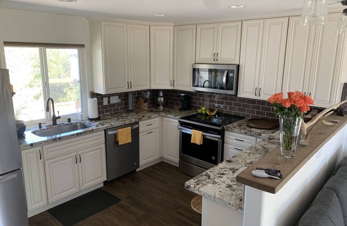 Escondido House | Private Casita-Beautiful Valley Views, Outdoor patio with bar