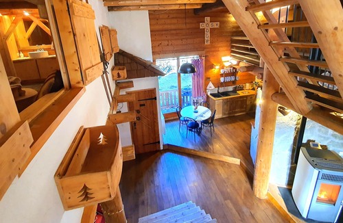 Le Bourg-d'Oisans House | Private Chalet ★ Jacuzzi ★ Billiards ★ Sauna ★ BBQ ★ PingPong ★ Massage