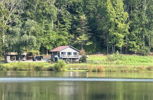 Clarkesville House | PRIVATE !! Charming Lake house on 20 acre private lake with sunset vi