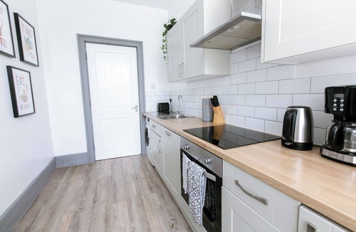 Exeter Apartment | Private City Centre Apt With Free Parking