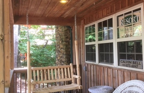 Sloans Valley Cabin | Private Cottage at Lake Cumberland Resort- a gated lakefront Community