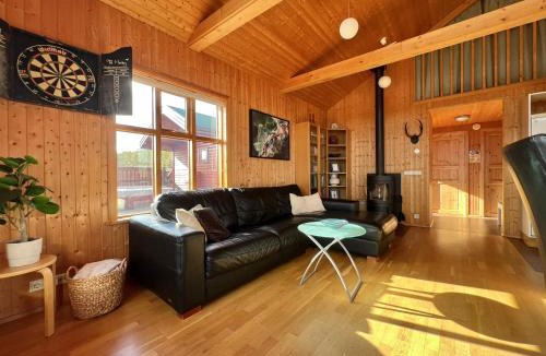 Blaskogabyggd House | Private cottage on Golden Circle with hot tub