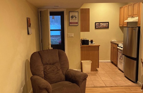 Long Island Apartment | Private Cottage