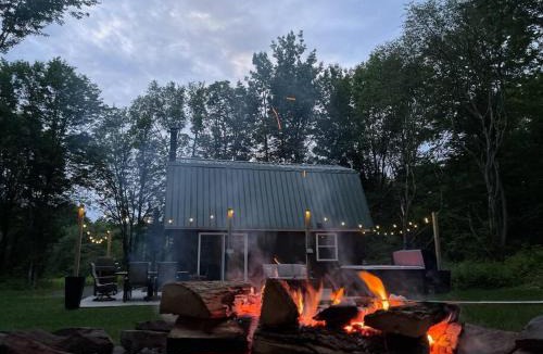 Thompson House | Private Cottage with Hot Tub in the Woods