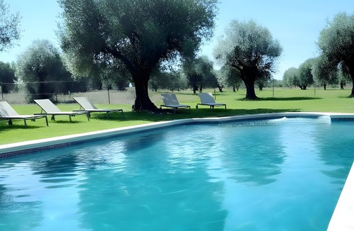 La Calzada de Oropesa House | Private Country House with Gredos Views