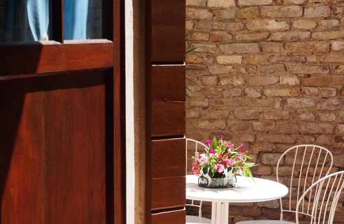 City Center Padova Apartment | * PRIVATE COURTYARD, few steps from PRATO DELLA VALLE SQ