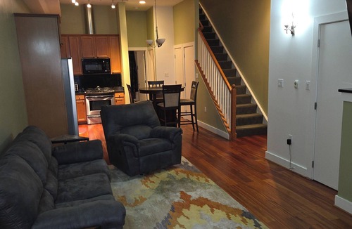 Eckington Condo | Private/Cozy 2-bedroom, 2-bath condo excellent location in heart of NE D.C.