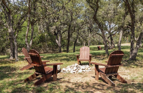 Leakey Cabin | Private, Cozy Cabin on 6 acres with Mountain Views in the Heart of the Texas Hill Country Near Lost Maples and Garner State Parks