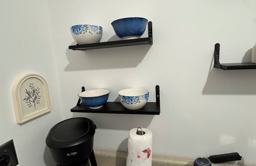 Hyde Park Apartment | Private, Cozy, Clean apartment in lovely Hyde Park