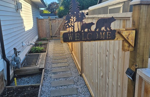 Fort Langley House | Private & cozy suite located in Fort Langley