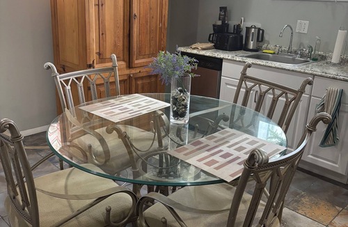 Brightwood Park Apartment | Private Deluxe Studio in trendy neighborhood close to the metro and restaurants.
