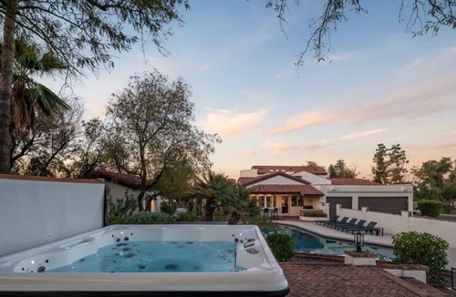 Paradise Heights House | Private Desert Compound w/pickle-ball, heated