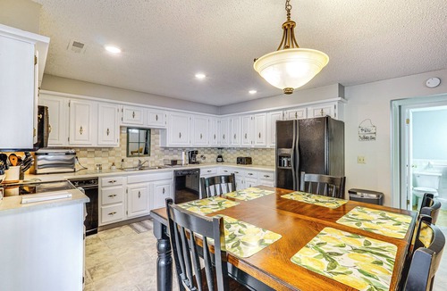 Camdenton House | Private Dock & Deck: Waterfront Camdenton Home!