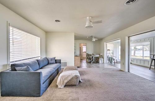 Summerfield House | Private Dock + Grill: Sunny Lake Weir Retreat!