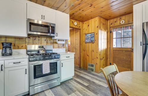 Cedar Glen Cabin | Private Dock on Lake Arrowhead! Cozy Mtn Cabin