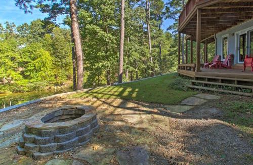 Jones Mills House | Private Dock & Pool Access! Hot Springs Home