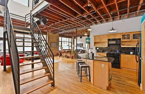Downtown Austin Condo | Private Downtown Rooftop | Walkable 5th St Condo