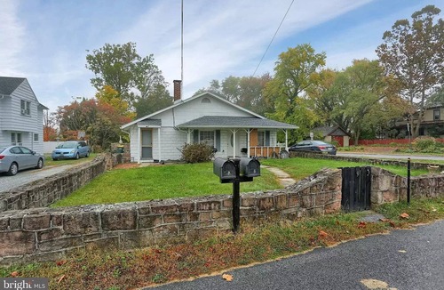 Springetts Manor-Yorklyn House | Private driveway in central PA near the heart of York