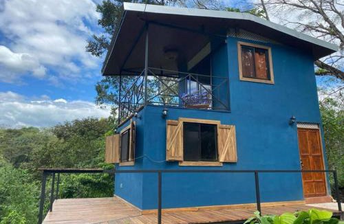 Garabito Ski Chalet | Private Eco Cabin B, pool, fast Wifi, Mountain Views
