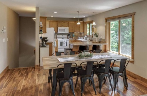 Ossipee House | Private Escape on Fishermans Way