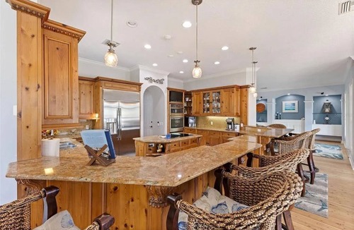 Palmetto House | Private estate with dock and 2 boat lifts on beautiful Terra Ceia Island.