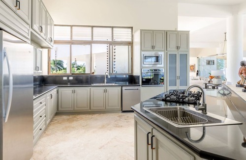 Las Canas Villa | Private & Exclusive 11 Suite Luxury Estate