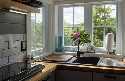 Cullowhee House | Private Exclusive Grounds Boutique Tiny House Mountain Views Near Lake Glenville