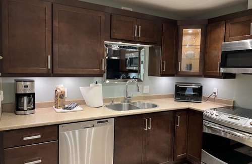 Langley House | Private Executive Suite -fully furnished-Fort Langley, British Columbia