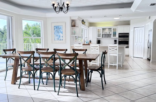 Islamorada House | Private Expansive Oceanfront 5 Bedroom Estate, Private Pier and Saltwater Pool