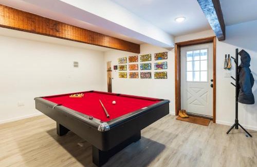 Pond Eddy House | Private Fire Pit Pool Table Barry Manor