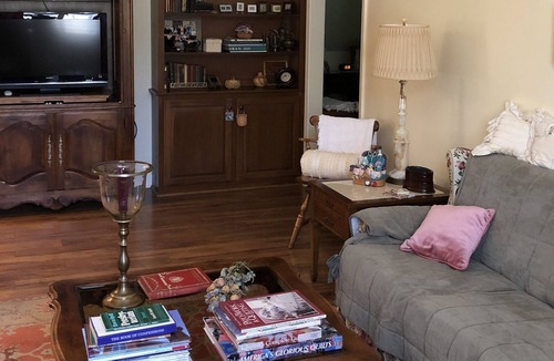 College Hill Apartment | Private fully functional apartment w/easy access to local activities
