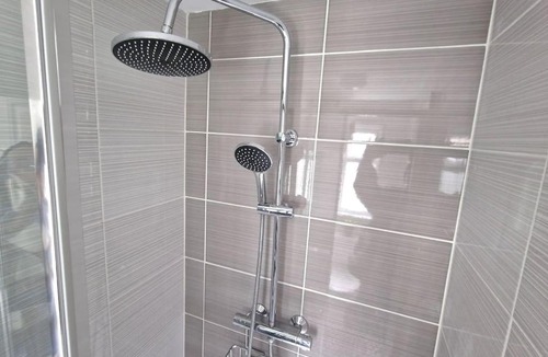 West Thurrock Apartment | Private Garden Studio near London free Freeparking