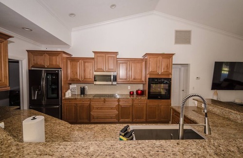 Rural Estates House | Private Getaway - Heated Pool+ Hot Tub + 3BR/3BA Home