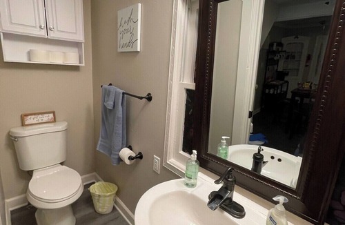 Independence House | Private Guest House - 5 min to Arrowhead/FIFA