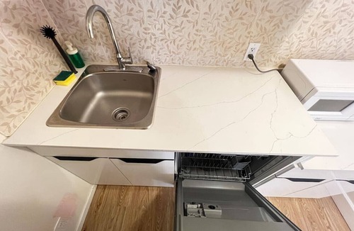 Maple Ridge Condo | Private Guest Suite, Two Parking Spaces