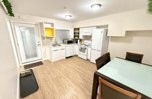Maple Ridge Condo | Private Guest Suite, Two Parking Spaces