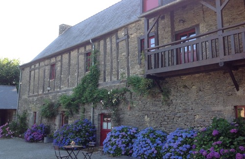 Ploermel House | Private heated pool, disabled access on ground floor, Gardens, quiet, family
