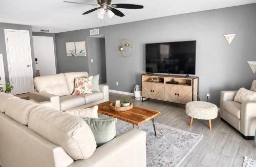Foxfire House | Private Heated Pool Perfect for Groups