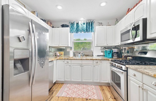 South Palm Park Neighborhood Association House | Private Heated Pool Oasis/Close to Beach & Downtown Lake Worth Beach!