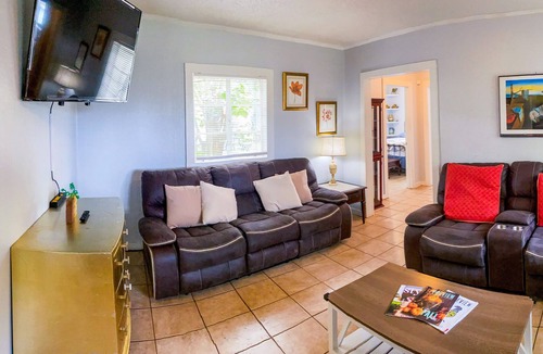 Ocala House | Private Home Central Ocala, Fully Fenced Yard, Remodeled, Piano, Pet Friendly