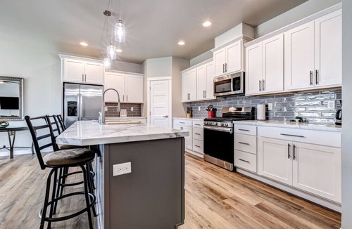 Boardman Apartment | Private Home, Garage & Yard - #650